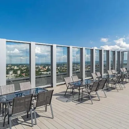 White Sky 26 Hanza Tower Pool Jacuzzi Sauna *