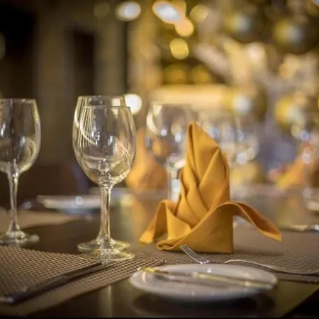 White Sky 26 Hanza Tower Pool Jacuzzi Sauna Apartment