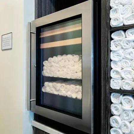 White Sky 26 Hanza Tower Pool Jacuzzi Sauna Szczecin